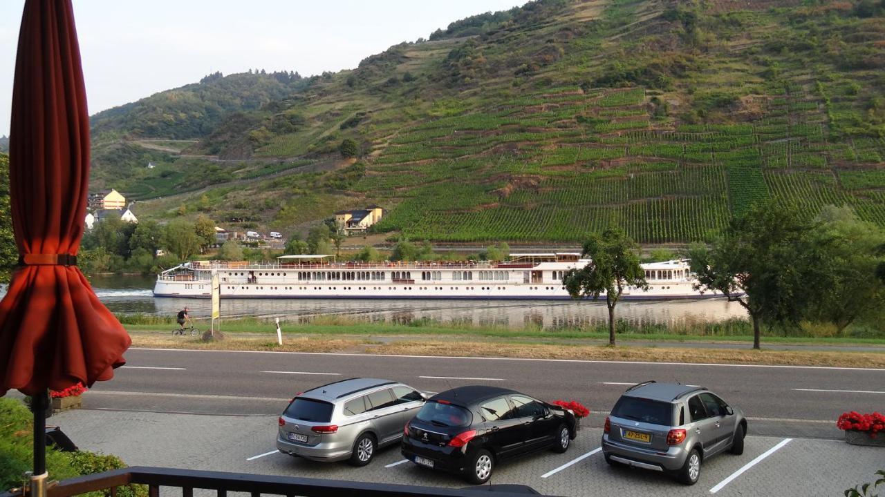 Haus Weingarten APPARTEMENTS-ZIMMER Ernst Exterior foto